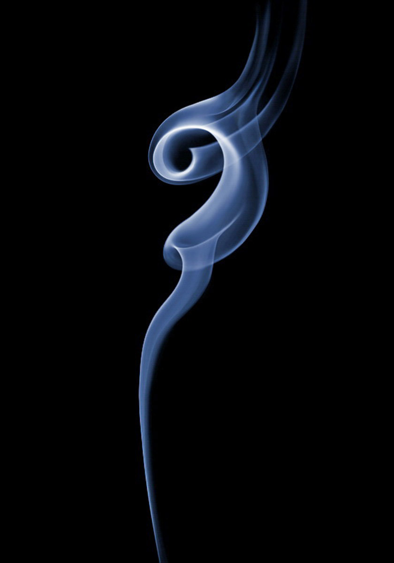 Illustration for article titled Photographing the Perfect Plume of Smoke Requires Thousands of Tries
